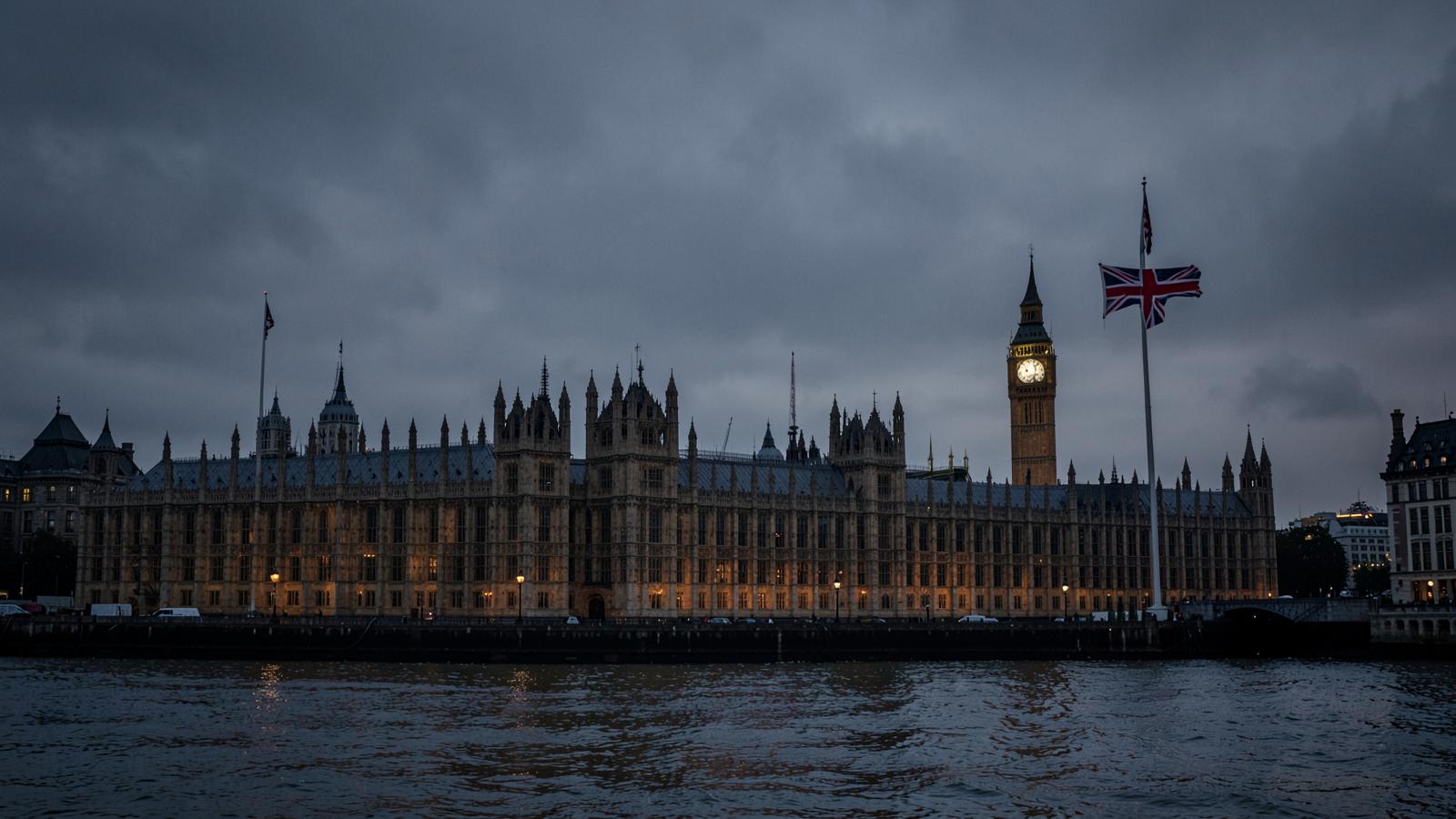 UK borrowing costs hit levels not seen since before financial crisis — United Kingdom · uk